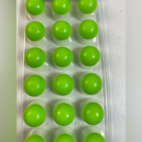 NWT Cook's Kitchen Green Ice Cube Tray 21 Small Dome Ice Cubes/Snack Pack of 2 - Picture 9 of 9